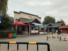 -平望服务区·停车场