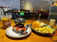 -Thanks美式餐厅(汉堡咖啡店)