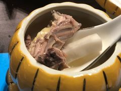-臻鲜燕海鲜融合餐厅(金陵style店)