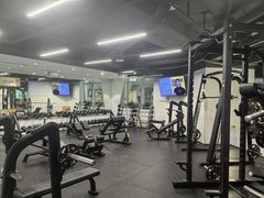 -超鹿运动(达信大厦店)