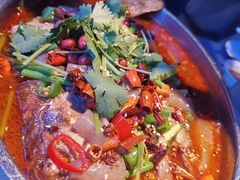 火焰山烤鲈鱼-清真·卡德尔大叔新疆主题餐厅(龙汇路店)