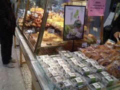 面包甜点陈列柜-法贝滋动物奶油蛋糕(广益哥伦布店)