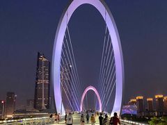 -南京眼步行桥