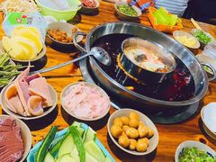 鸳鸯锅-星鸿社重庆老火锅