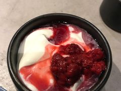 覆盆子果酱酸奶-半山腰·云南菜(侨福芳草地店)
