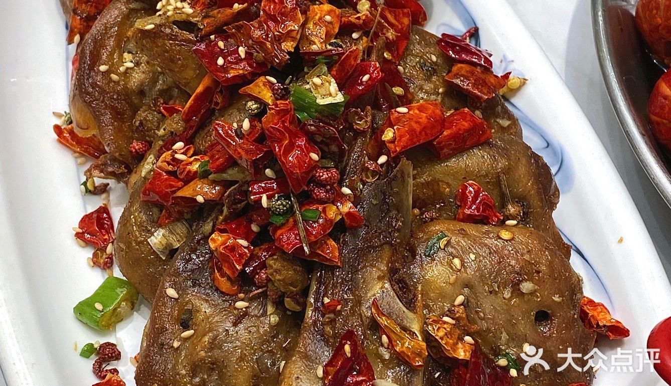 我宣布！这个龙虾季我为疯狂小弟而疯狂！