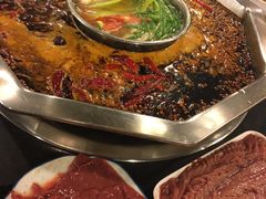 -邓莽子老火锅(中兴路总店)