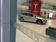 -TESLA 特斯拉(北京后沙峪特斯拉中心)