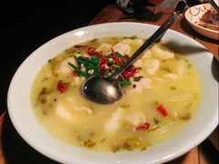金汤酸菜鲈鱼-绿茶餐厅