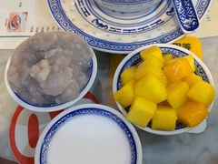 -广信牛奶甜品世家(台东店)