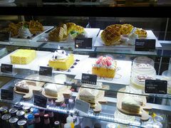 -Who乎coffee&bar