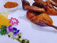 金奖脆皮乳鸽-螃蟹之家·新加坡特色料理(银泰中心in99店)