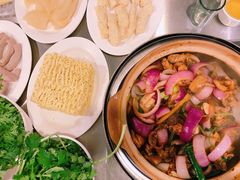 -胡须佬鸡煲四季火锅店(石厦西村直营店)