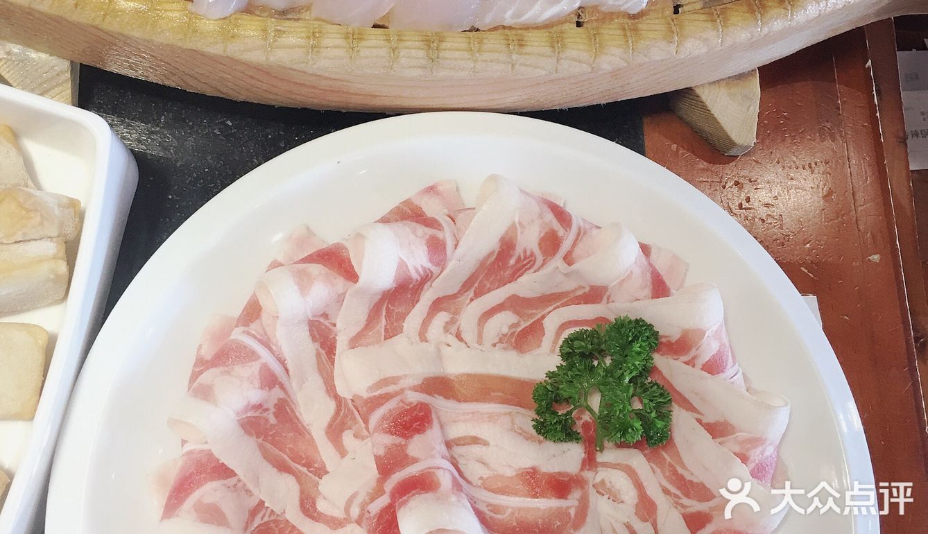 服务员就那么几个，也不会一直围着你转