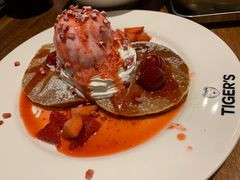招牌草莓松饼-TIGERS老虎西餐(亦庄店)