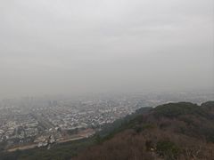 -灵岩山风景区