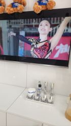 -靓芙泉专研痘痘肌