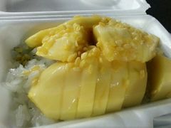 -芒果糯米饭摊子