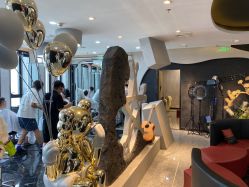 -TOP HAIR SALON