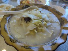 五花肉炖白菜-宝发园名菜馆