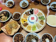 -怪噜范·老贵阳街头名小吃(鸿通城店)