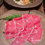 万象城这家中式料理店完全就是侘寂主题的艺术展！