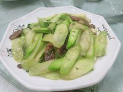 -庭苑美食中心·陈皮烧鹅·海鲜(台山店)