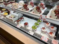 -花花卷卷·鲜食蛋糕(静安久光百货店)