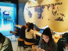 用餐区-星巴克(成都机场T2店)