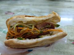 牛肉夹三丝-小陈方酥锅盔(古城总店)