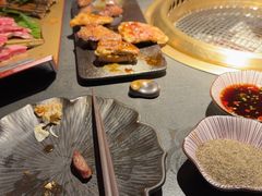 -铭牛烧肉·和牛海鲜自助(高新月牙湖店)