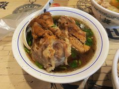 棒子骨-老谢野馄饨(延安路店)