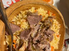 碎肉抓饭-阿达西阿凡提新疆美食