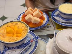 -广信牛奶甜品世家(台东店)