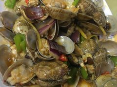 -四川小胡子海鲜(丁村万人海鲜广场店)