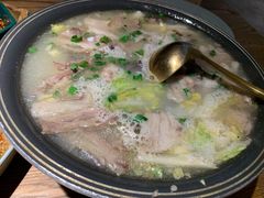 -蜜桃餐厅·伴山(湖滨商业街店)