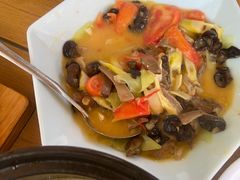 -土砂锅生态山庄·非遗砂锅雅鱼