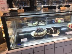 面包甜点陈列柜-黑草莓(重庆路店)