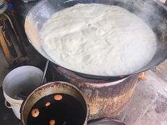 大锅正在煮豆浆-云南大锅豆浆店