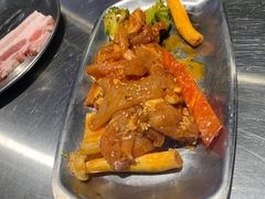 -马路牙子烧烤音乐酒馆(望京店)