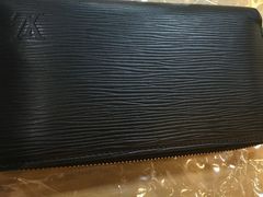 -爱革·奢品·鞋包·衣物·家居(博荟广场店)