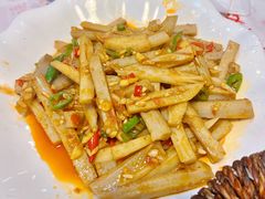 -堂瓦里·33年传统赣菜(第一街区店)