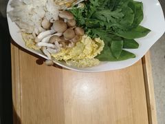 -喃喃椰·糟粕醋椰子鸡火锅(七堡花园店)