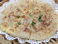 手撕鸡蛋饼-黑白电视长沙小吃(美林M·LIVE天地东座店)