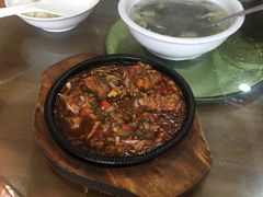 -临街徽菜馆·正宗黄山味