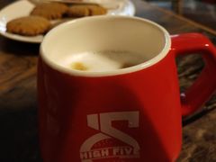 -HIGH FIVE哈福手工汉堡(桂林路店)