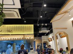 -馋三尺蟹粉小笼(人民广场店)