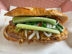 -Bánh Mì Huynh Hoa
