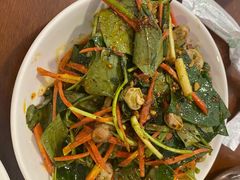折耳根拌胡豆-天回镇何氏豆腐(总店)