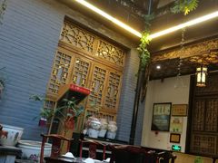 大堂-蔼若春.传承三十年云南菜(金碧公园店)